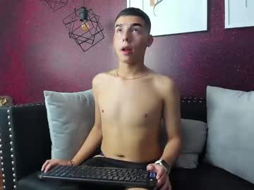 [01-01-24] arthurr18 record video from Chaturbate