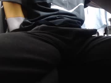 [04-01-22] clydecb record public webcam video from Chaturbate