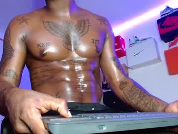 [22-05-24] kiing_black show with toys from Chaturbate