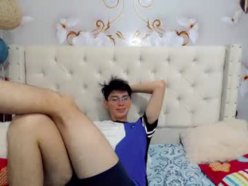 [08-06-23] _lewis_king public show from Chaturbate.com