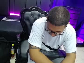 [12-11-23] victoria_n_mike record cam show