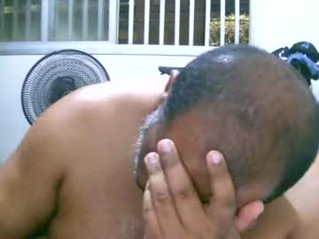 [30-11-23] ulmo_br chaturbate toying