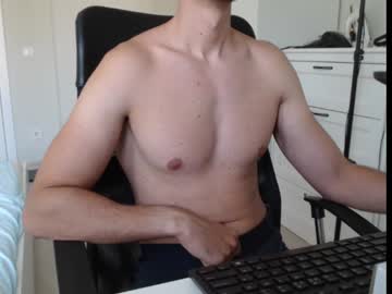 [18-08-23] mister_show record video with dildo