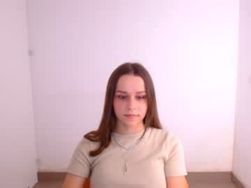 [01-10-23] ariel_kitty_ public webcam