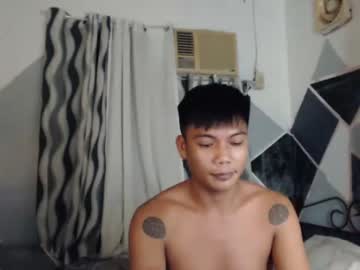 [27-04-22] badger_asian69 record public show from Chaturbate.com