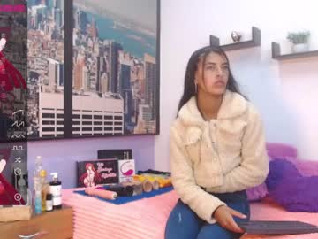 [08-06-23] kiara_clark1 private XXX video from Chaturbate