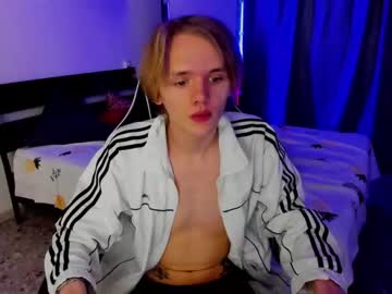 [03-05-23] adrian_may webcam video from Chaturbate