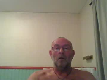 [03-10-23] svenskdaddy chaturbate blowjob show