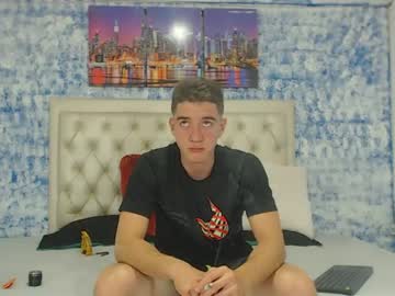 [15-06-22] kenai_miller18 record video with toys from Chaturbate