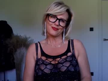 [23-08-23] adelemilf40 show with cum from Chaturbate.com