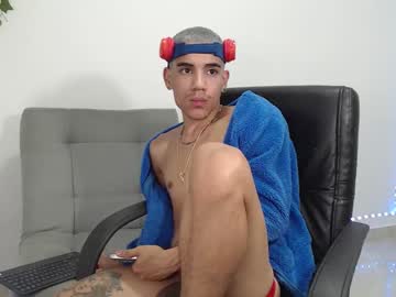 [17-08-23] _austin___ video with toys from Chaturbate