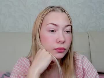 [06-11-22] cutebambi19 record video with toys from Chaturbate