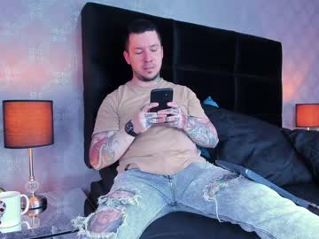 [17-01-24] adam_tattoo record video with dildo