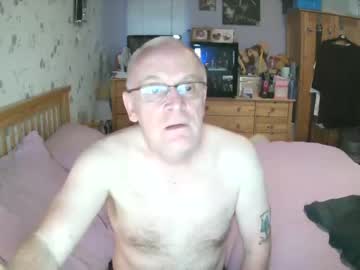 [22-02-23] bronzegrass record webcam show from Chaturbate.com