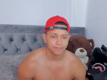 [30-12-23] billy_williams0 public webcam