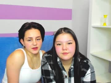 [04-02-23] qyara_and_michelle chaturbate video with dildo