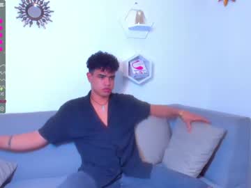 [07-06-22] paul_stevens_ record video with toys from Chaturbate