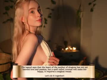 mother__of__dragons chaturbate