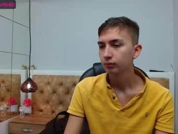 [17-06-23] grey_king19 record public webcam video from Chaturbate