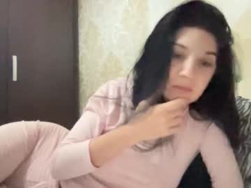 [19-11-22] amira_ayla90 public show video from Chaturbate.com