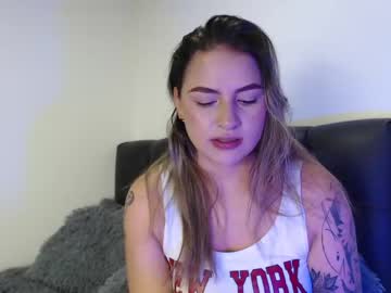 [02-12-22] mia_queens_ record public webcam video from Chaturbate.com