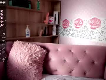 [25-10-22] meghan_naughty public webcam from Chaturbate