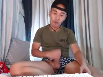 [23-08-22] michaelhunk08 record blowjob video