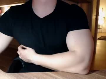 [12-05-23] musclelover1806 record show with toys from Chaturbate