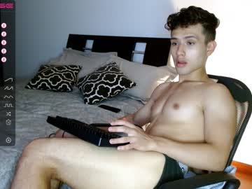 [04-03-23] tyler_walker show with toys from Chaturbate