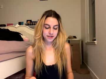 [07-07-23] playboybarbie666 record show with toys from Chaturbate