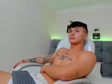 [02-05-24] cristopher_strong record premium show video from Chaturbate