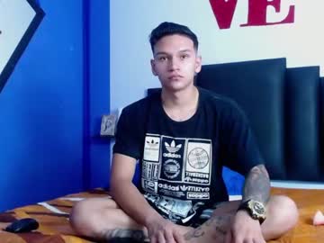 [25-04-22] king_bullet_ video from Chaturbate