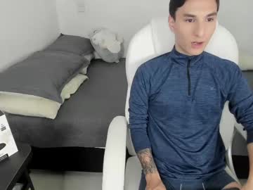 [10-03-22] jasper__thompson show with toys from Chaturbate.com