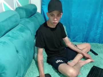 [10-11-22] jeremyluketich chaturbate video with toys