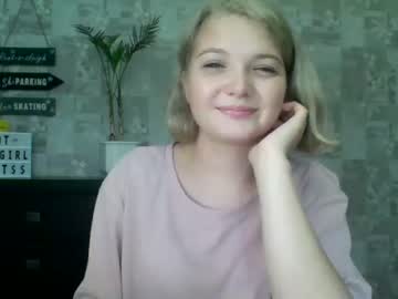 [16-08-22] anna_a19 public show from Chaturbate