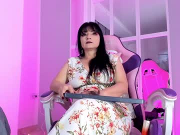 [09-12-23] florasue_ public show from Chaturbate