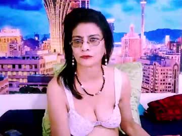 [01-05-22] indianallure public show video from Chaturbate
