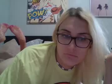 [21-08-23] that_girl_mallory chaturbate public show