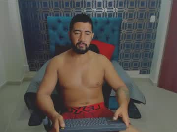 [25-04-24] musclethor_ video with toys