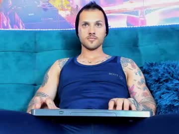 [26-05-22] mr_dan90 record show with toys from Chaturbate