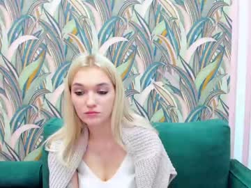 [18-11-22] karolinabright private show video from Chaturbate.com