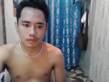 [06-02-24] hotasianguyx record video with dildo