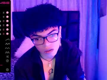 [18-05-22] finneas_start record public show video from Chaturbate