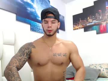 [03-01-22] troy_walker09 record private sex video from Chaturbate