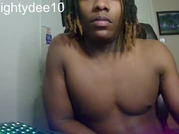 [12-03-24] sofkinhorny777 public webcam from Chaturbate