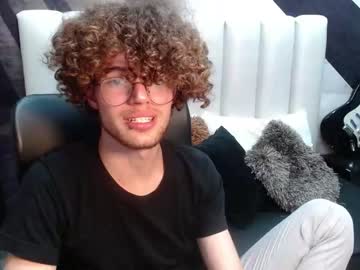 [17-02-22] mikael_rizzo record show with toys from Chaturbate.com