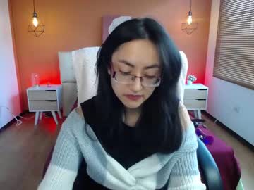 [11-04-22] victoriahh public show video from Chaturbate.com