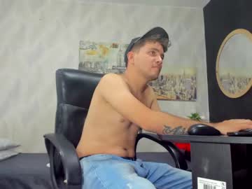 [01-08-23] alan_rosee_ webcam video from Chaturbate