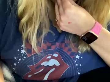 [10-11-22] madiiiimtaylor record video with toys from Chaturbate