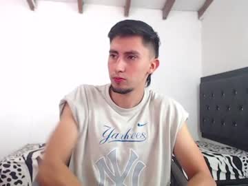 [10-05-23] chris_damon record video with dildo from Chaturbate